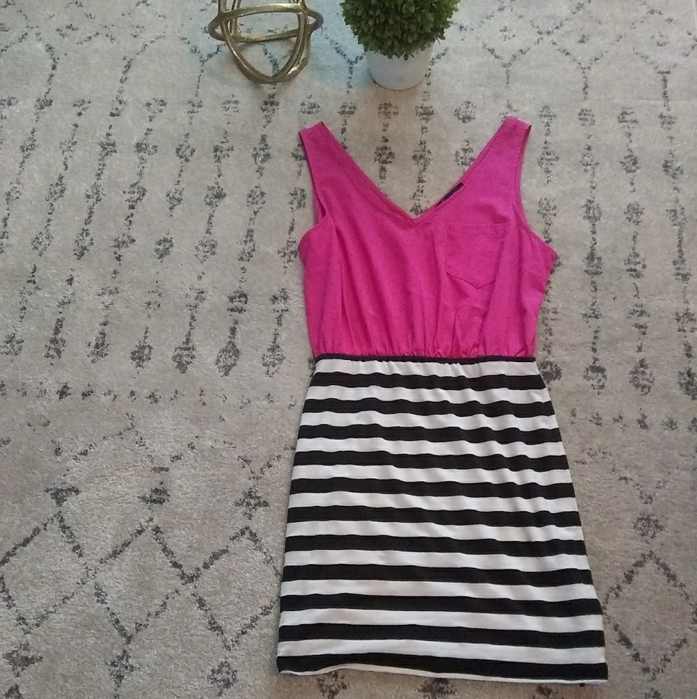 Cute striped Forever 21 dress